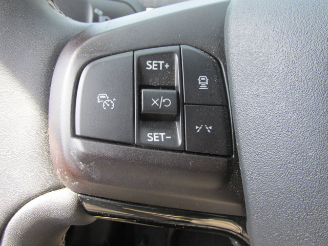Vehicle image 36 of 43
