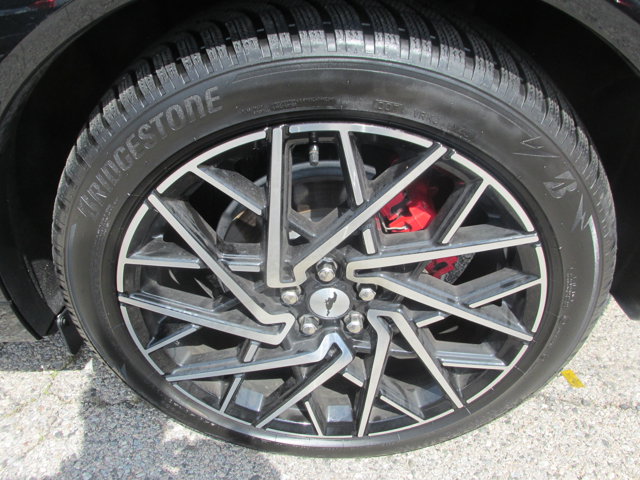 Vehicle image 12 of 43