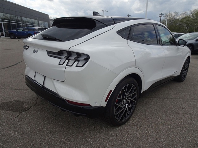 Vehicle image 5 of 13