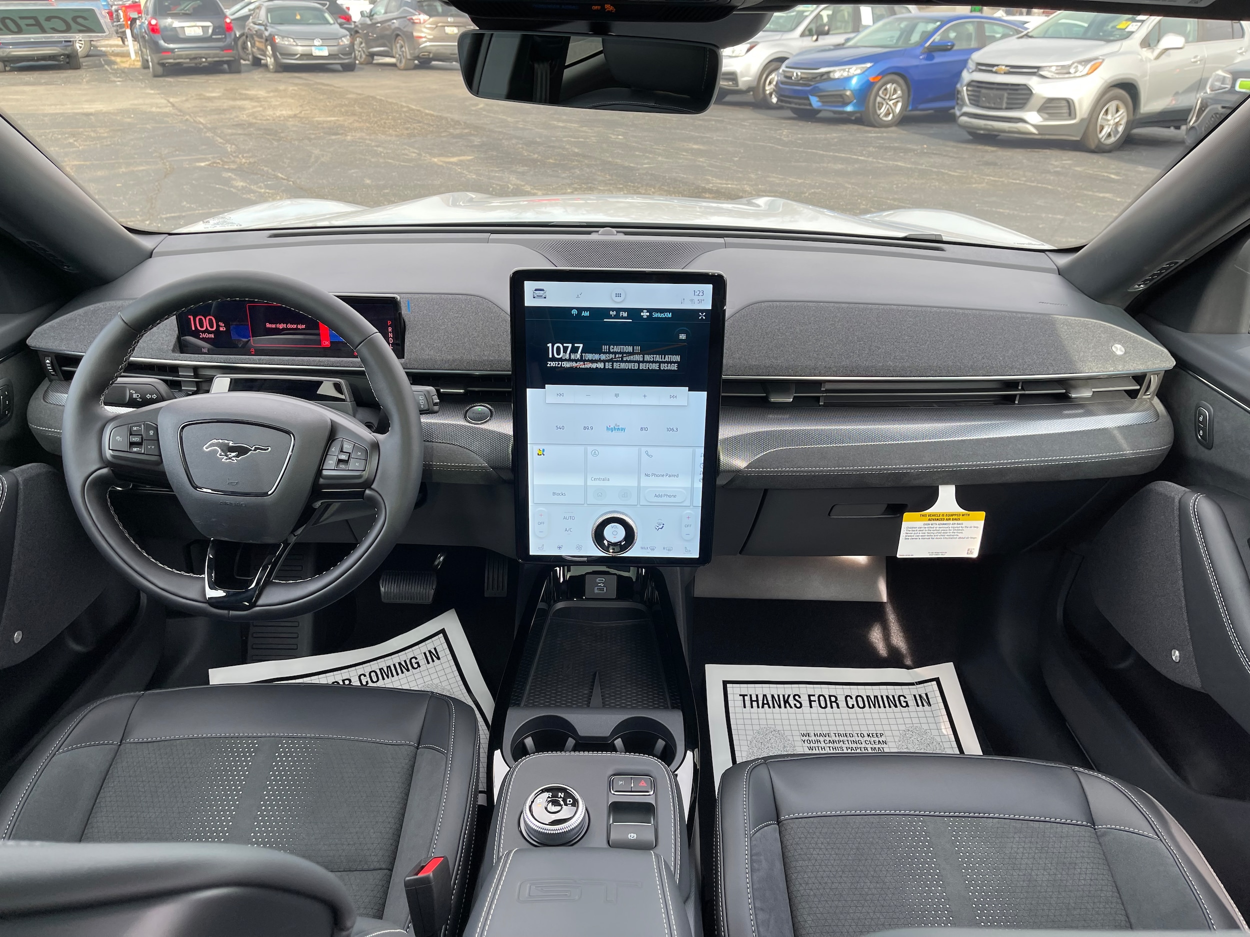 Vehicle image 21 of 36