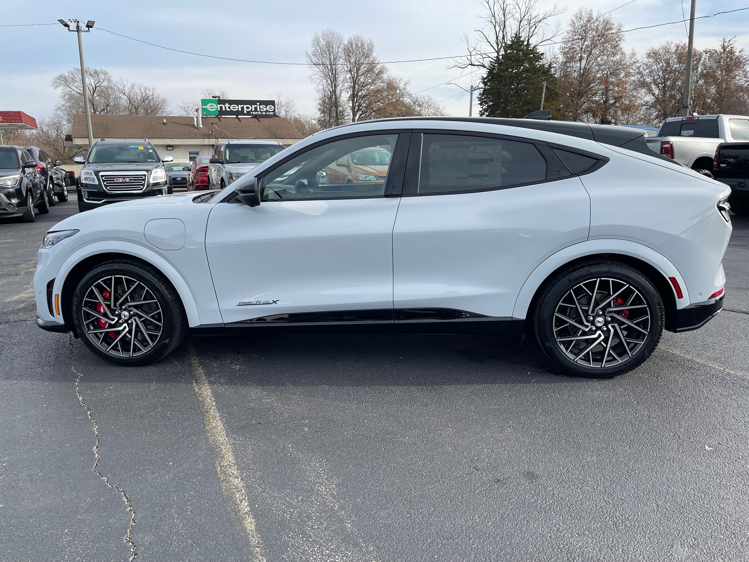 Vehicle image 9 of 36