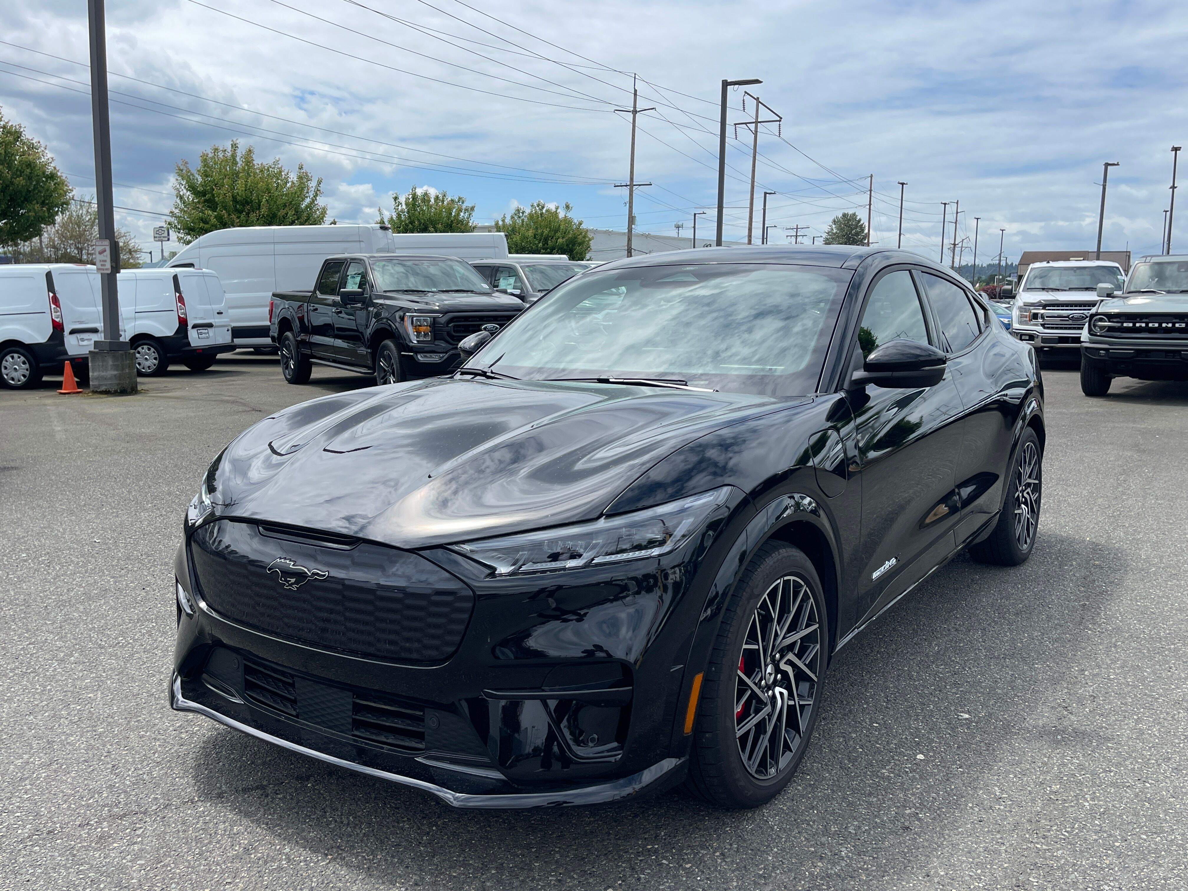 Vehicle image 1 of 20