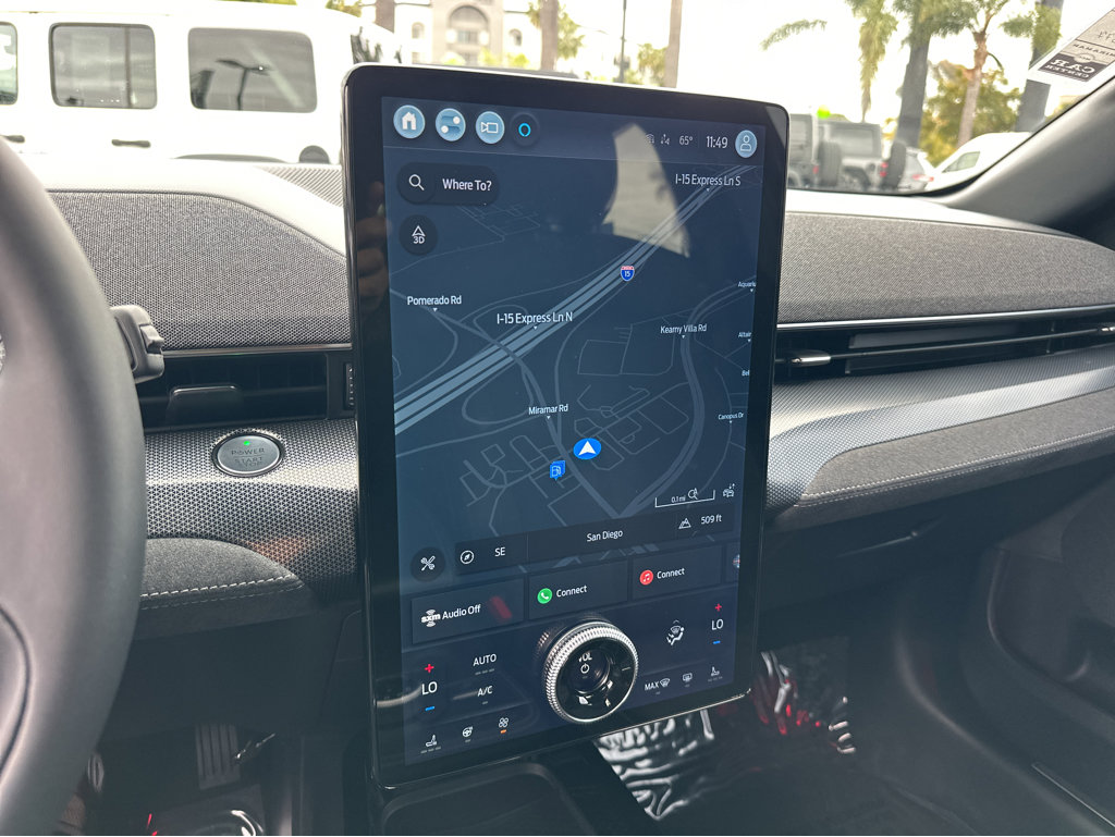 Vehicle image 8 of 46