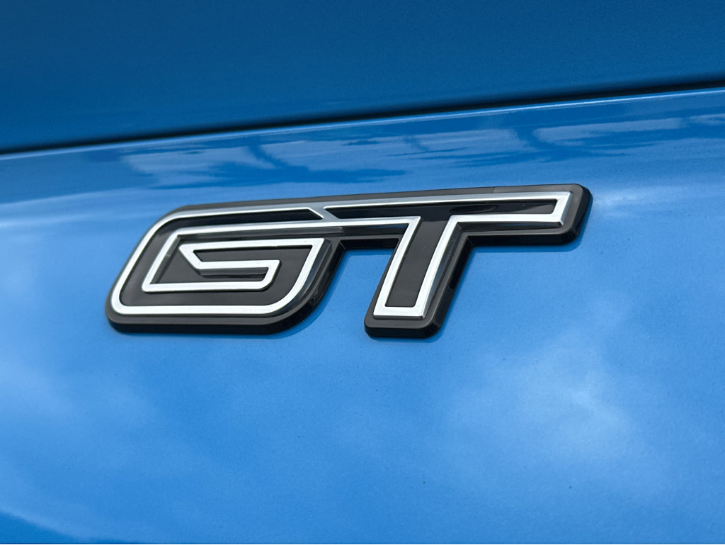 Vehicle image 40 of 46