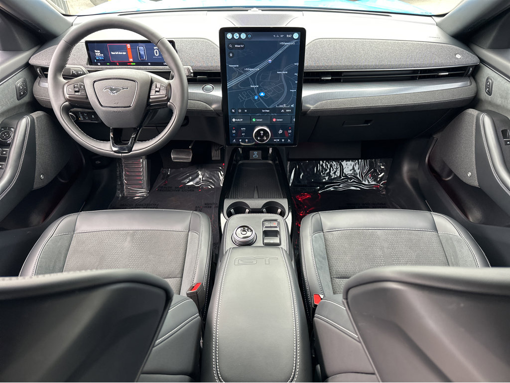 Vehicle image 7 of 46