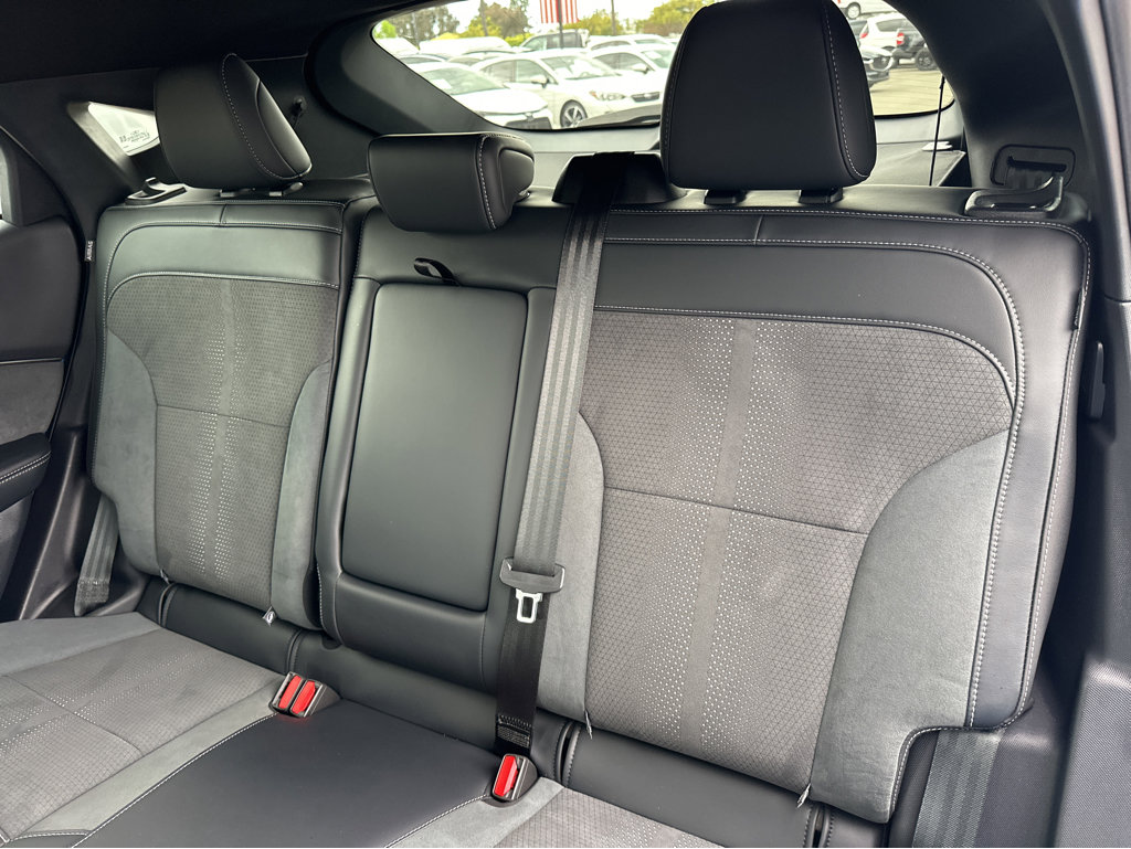 Vehicle image 12 of 46