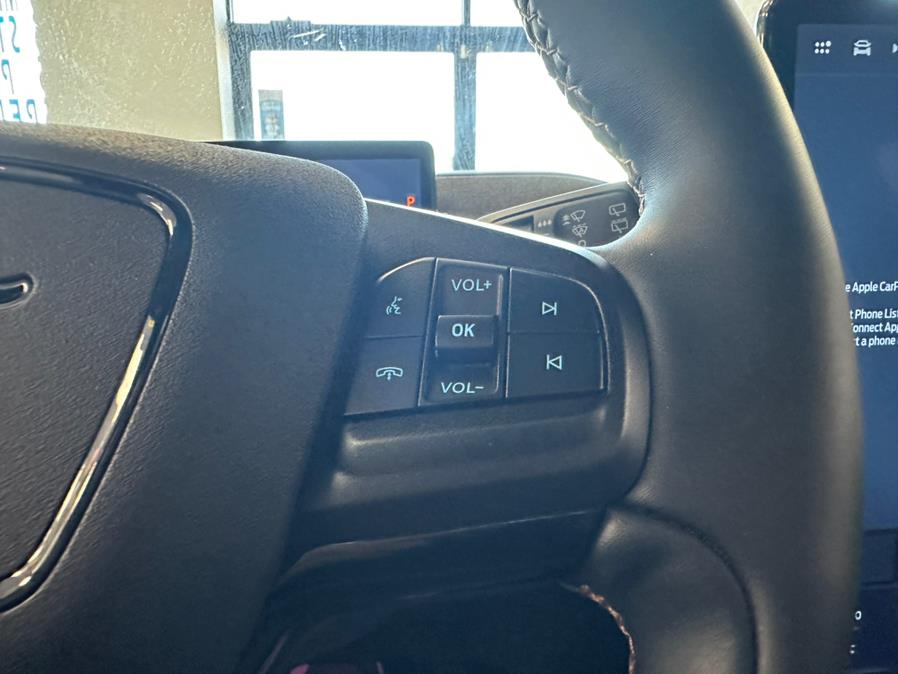 Vehicle image 50 of 65