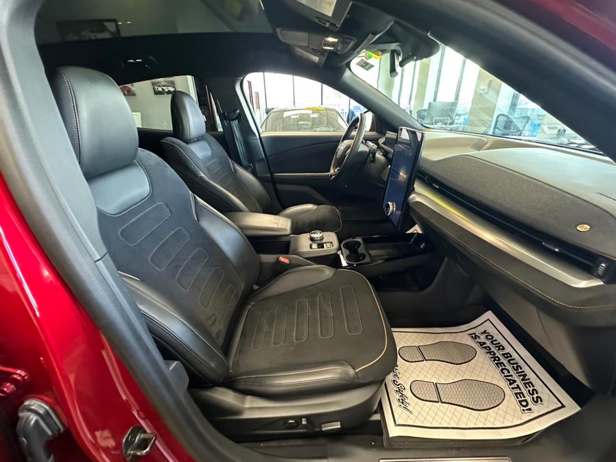 Vehicle image 45 of 65