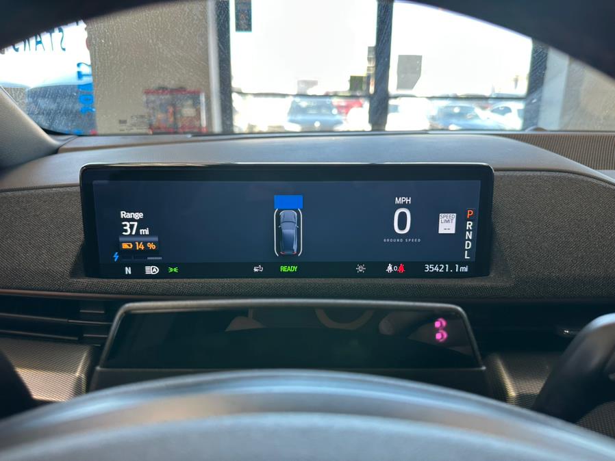 Vehicle image 51 of 65