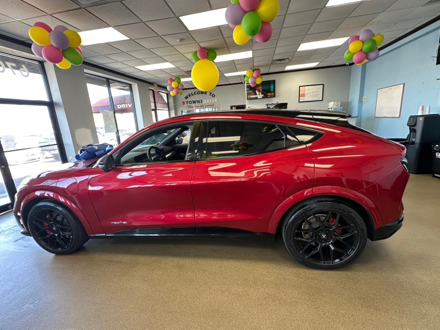Vehicle image 2 of 65