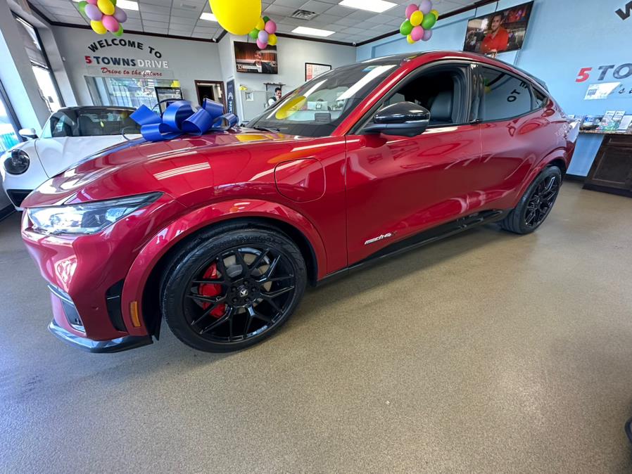 Vehicle image 17 of 65