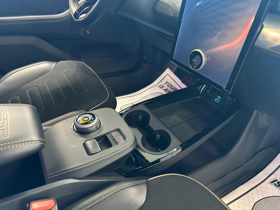 Vehicle image 46 of 65