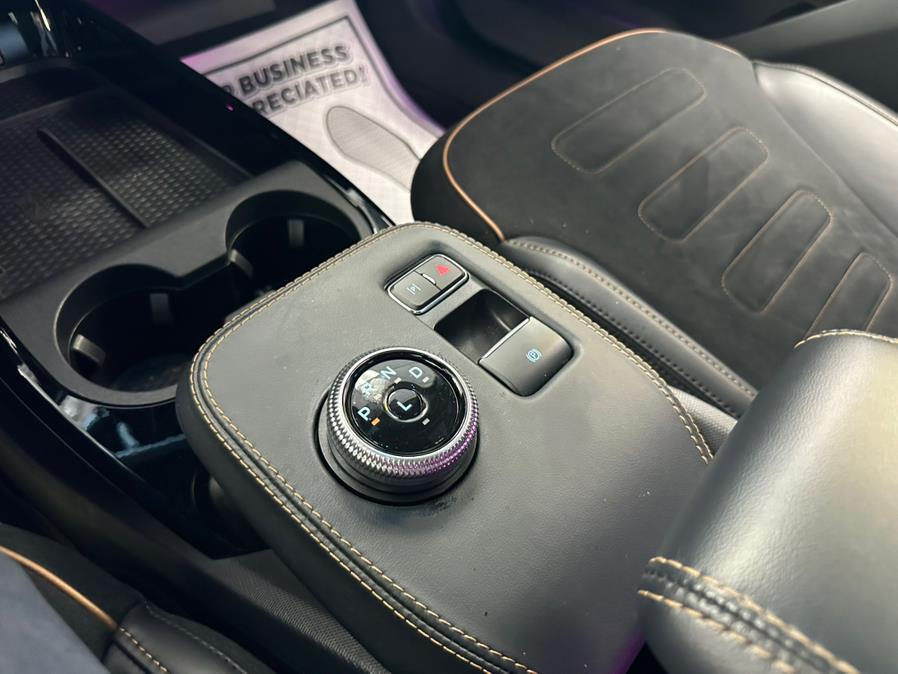 Vehicle image 53 of 65