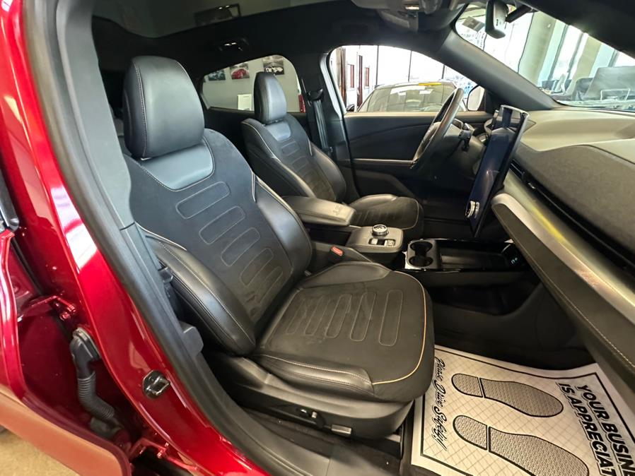 Vehicle image 44 of 65