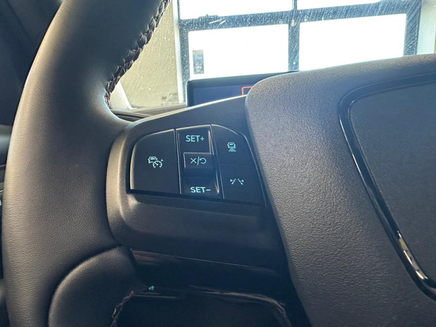 Vehicle image 49 of 65