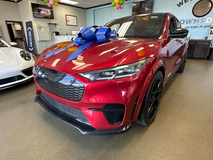 Vehicle image 8 of 65