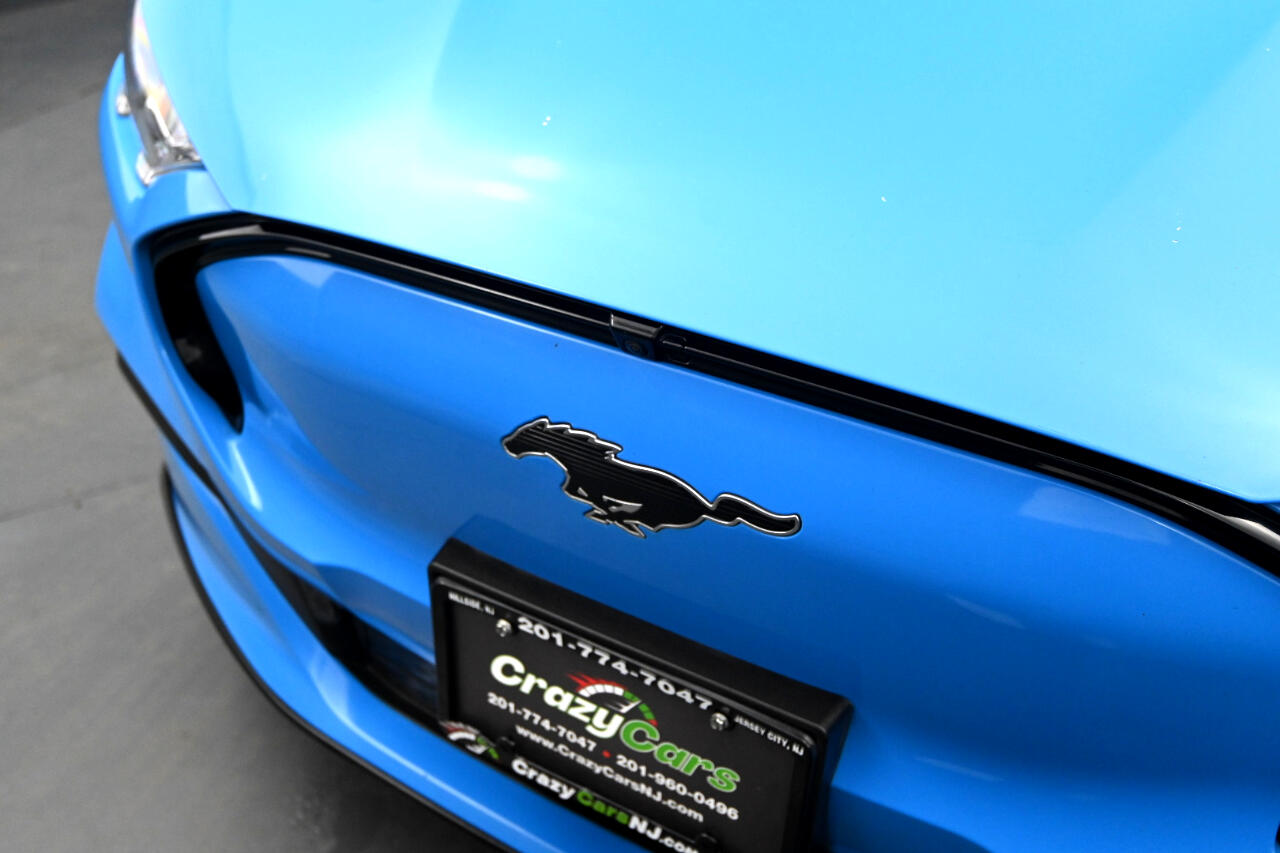 Vehicle image 9 of 48