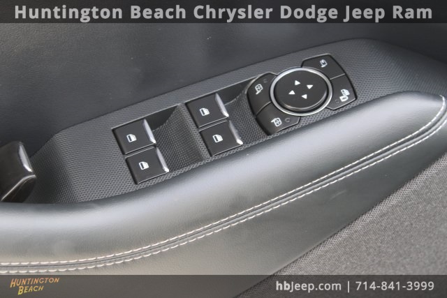 Vehicle image 12 of 43