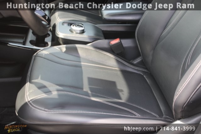 Vehicle image 35 of 43