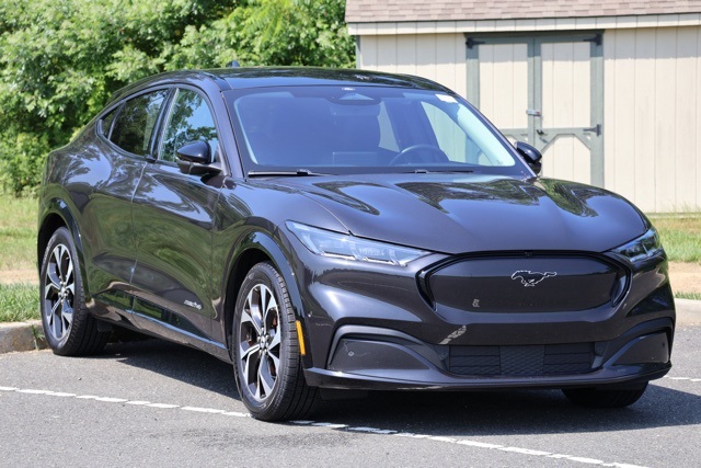 Vehicle image 3 of 29