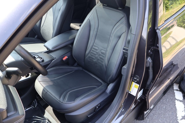 Vehicle image 13 of 29