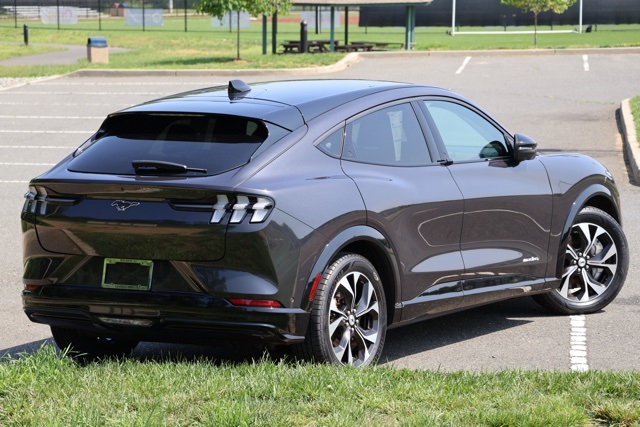 Vehicle image 5 of 29