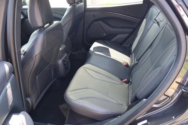 Vehicle image 14 of 29
