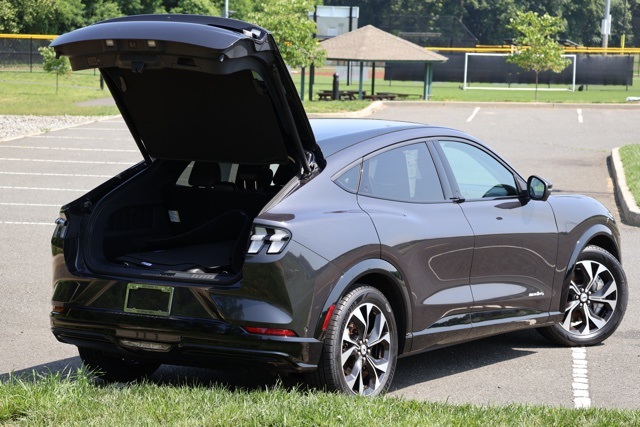 Vehicle image 7 of 29