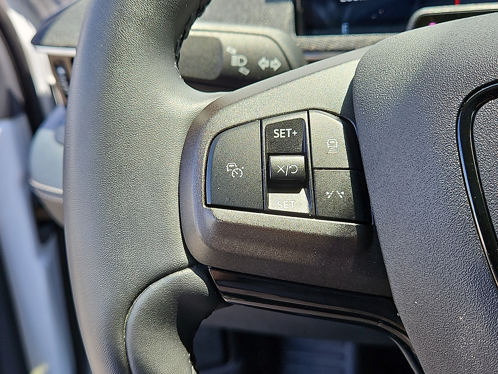 Vehicle image 22 of 31