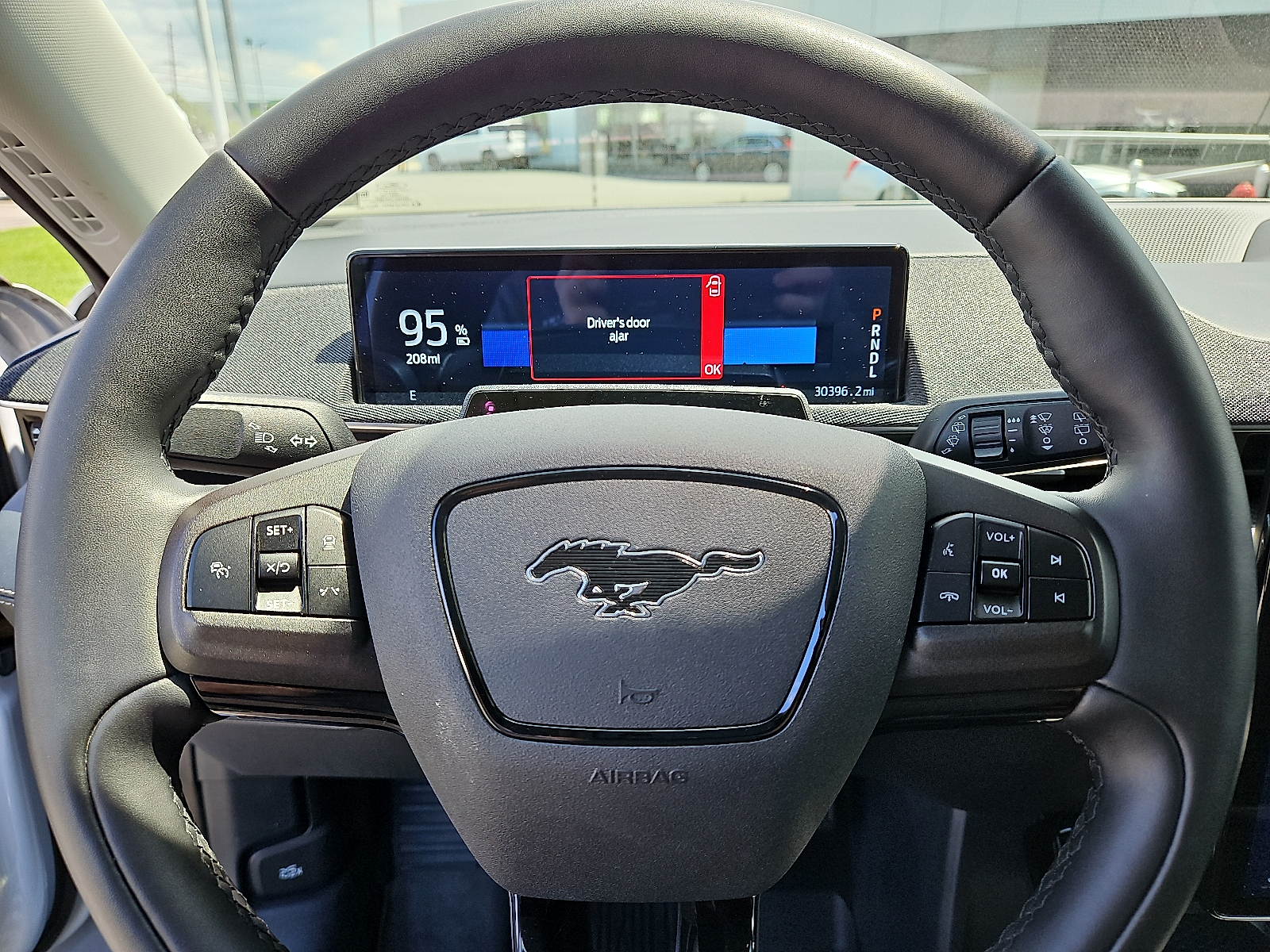 Vehicle image 20 of 31