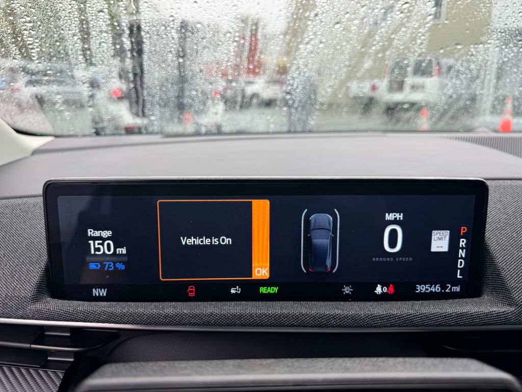 Vehicle image 15 of 19