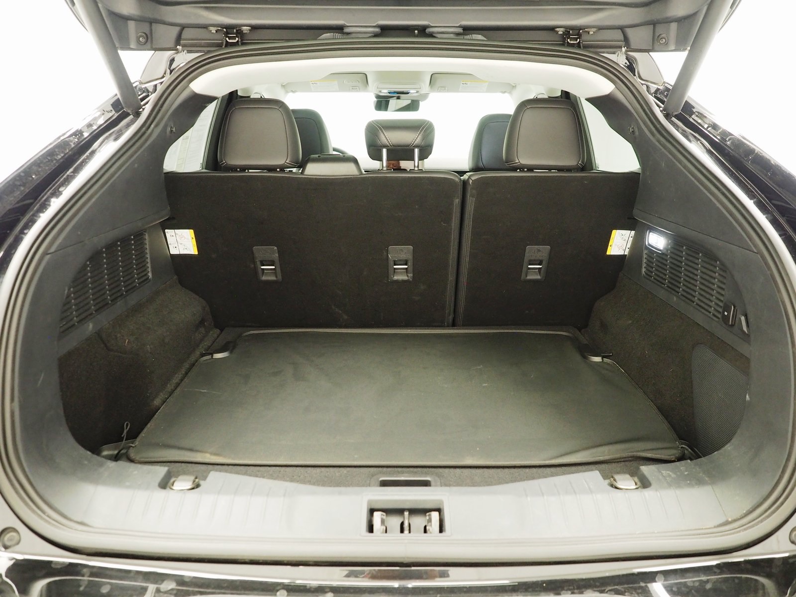 Vehicle image 31 of 40