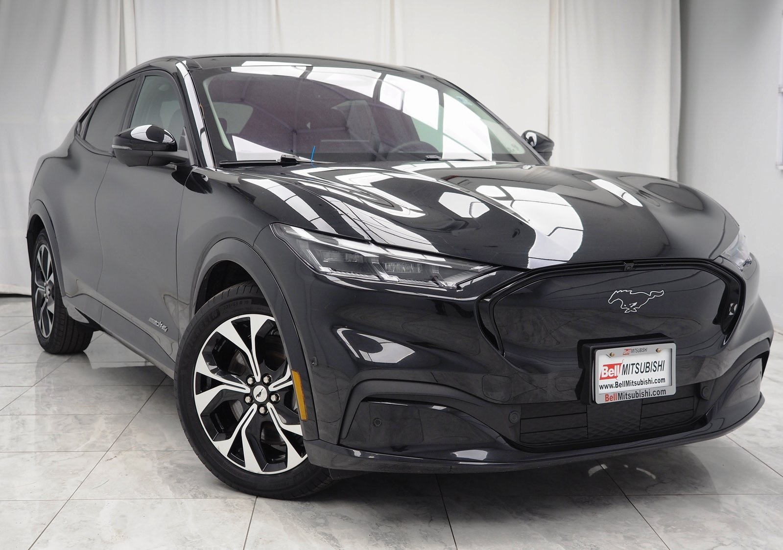 Vehicle image 3 of 40
