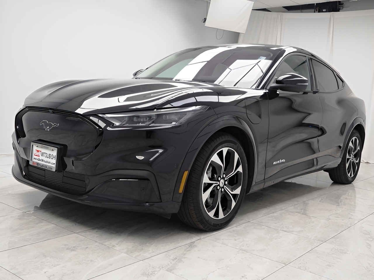 Vehicle image 36 of 40