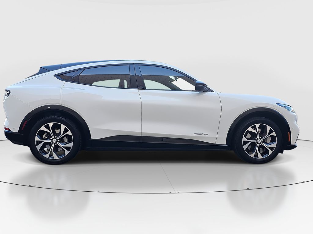 Vehicle image 4 of 25
