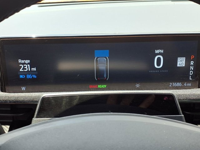 Vehicle image 19 of 31