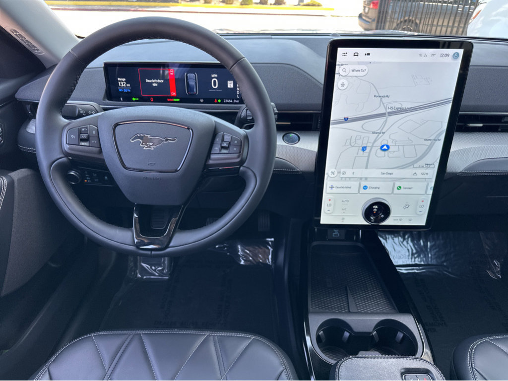 Vehicle image 20 of 43