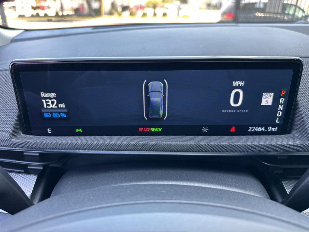 Vehicle image 21 of 43