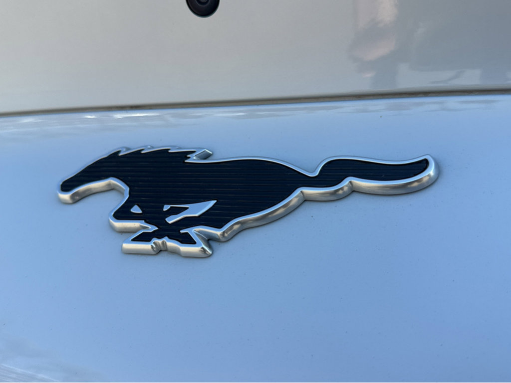 Vehicle image 36 of 43