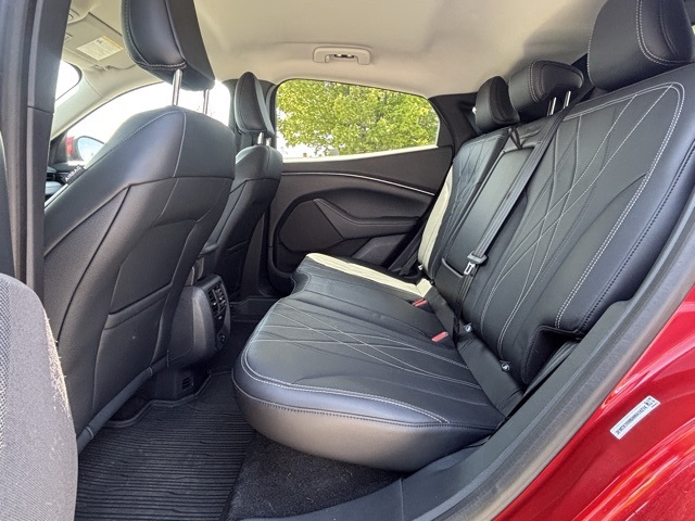 Vehicle image 12 of 26