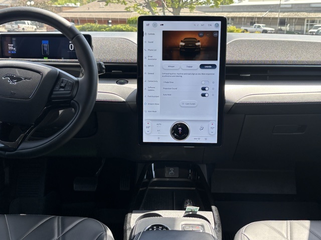Vehicle image 20 of 26