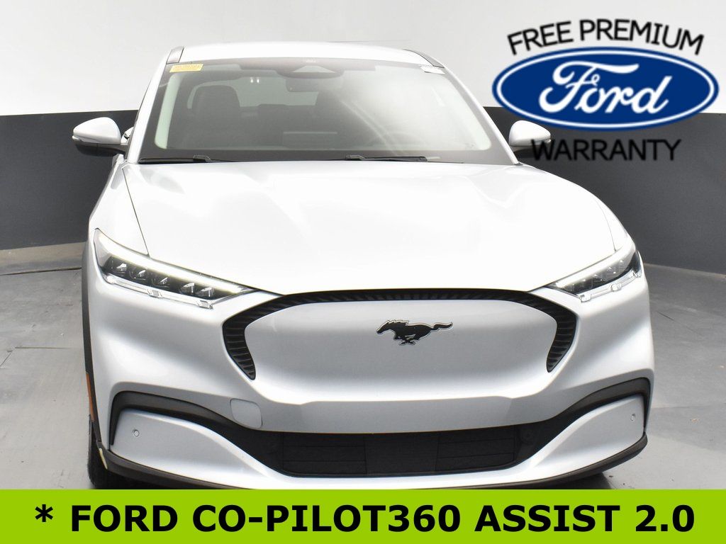 Vehicle image 3 of 9