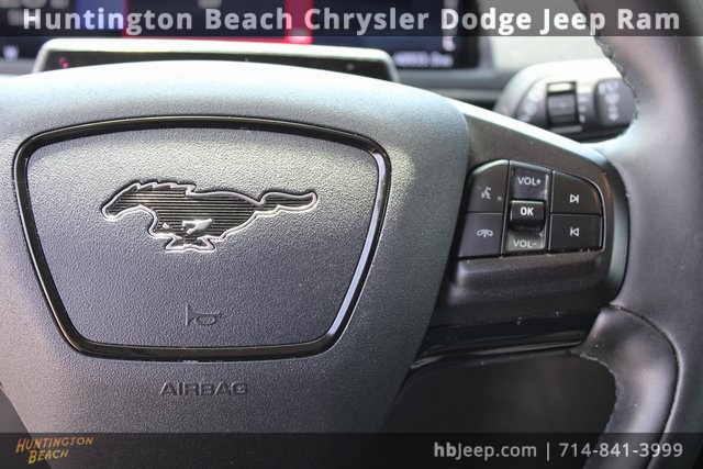 Vehicle image 20 of 41