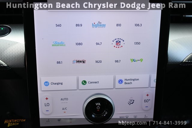 Vehicle image 25 of 41
