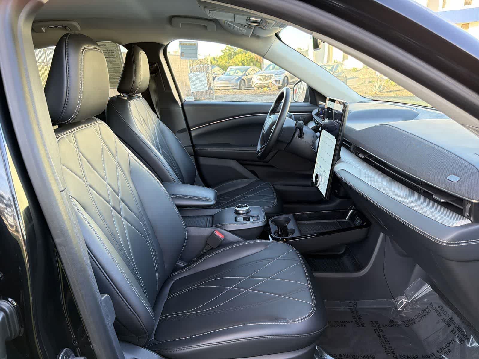 2022 Ford Mustang Mach-E Select Image 13 of 35