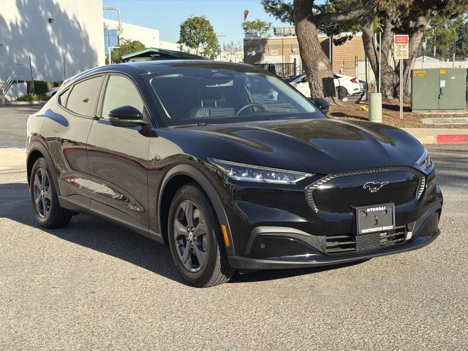 2022 Ford Mustang Mach-E Select Image 3 of 35