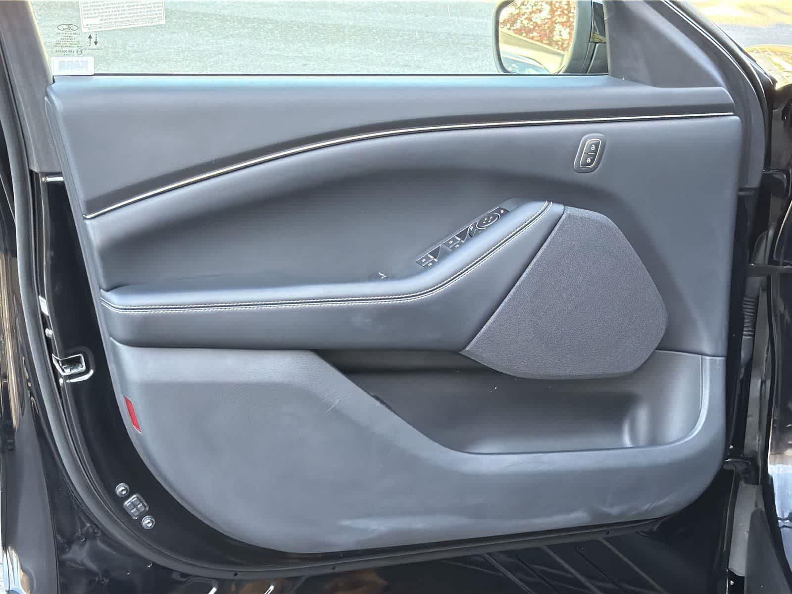 2022 Ford Mustang Mach-E Select Image 23 of 35