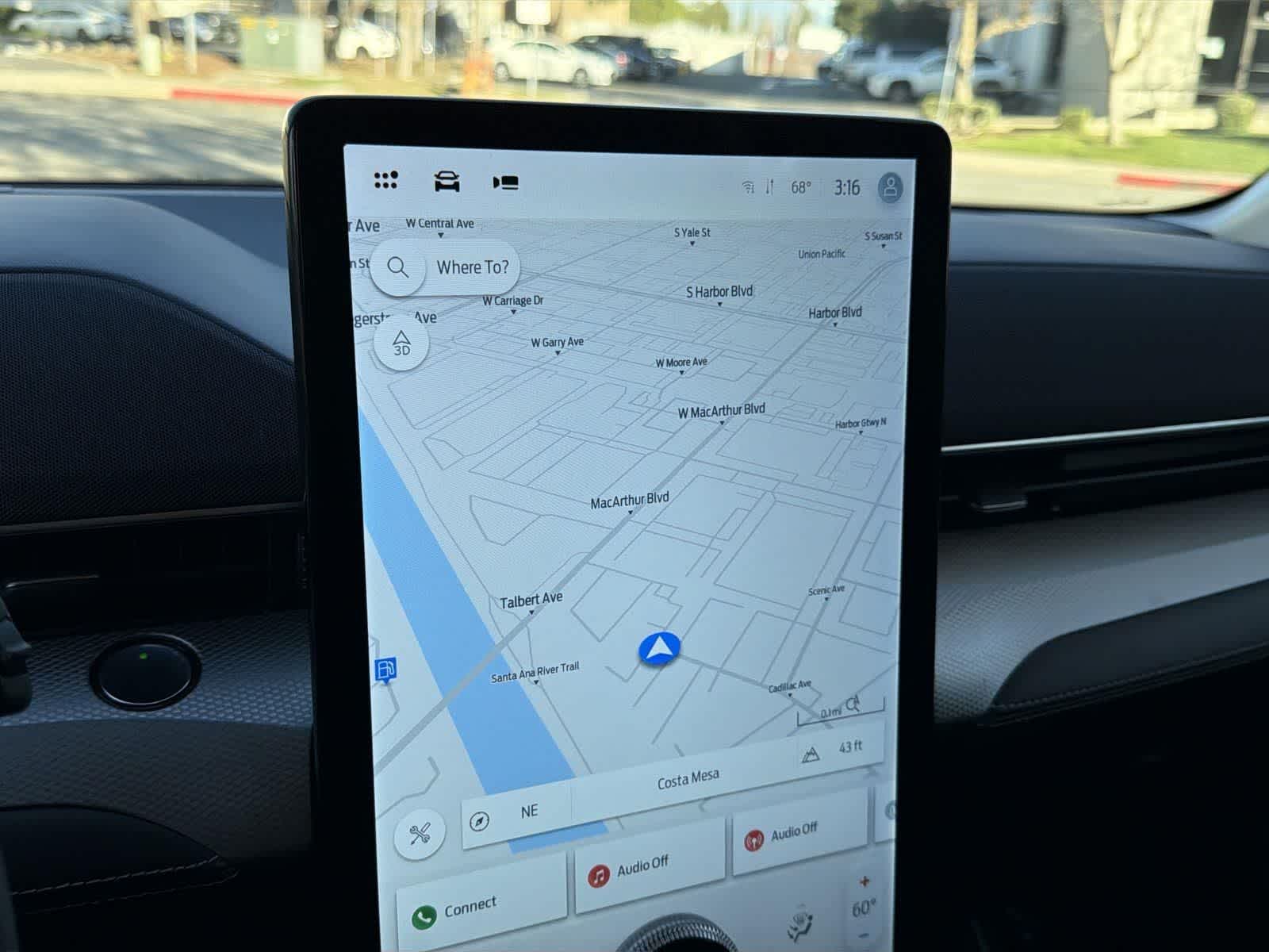 2022 Ford Mustang Mach-E Select Image 19 of 35