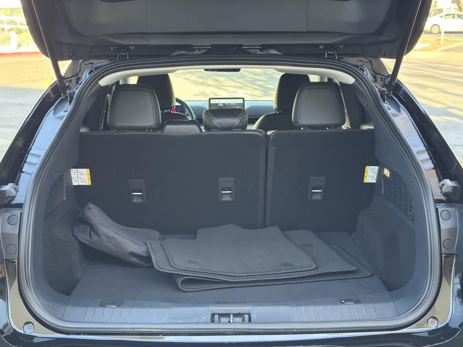 2022 Ford Mustang Mach-E Select Image 10 of 35