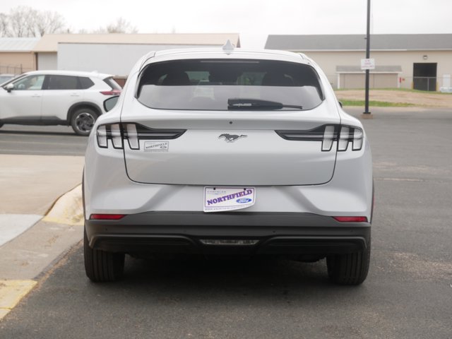 Vehicle image 5 of 17
